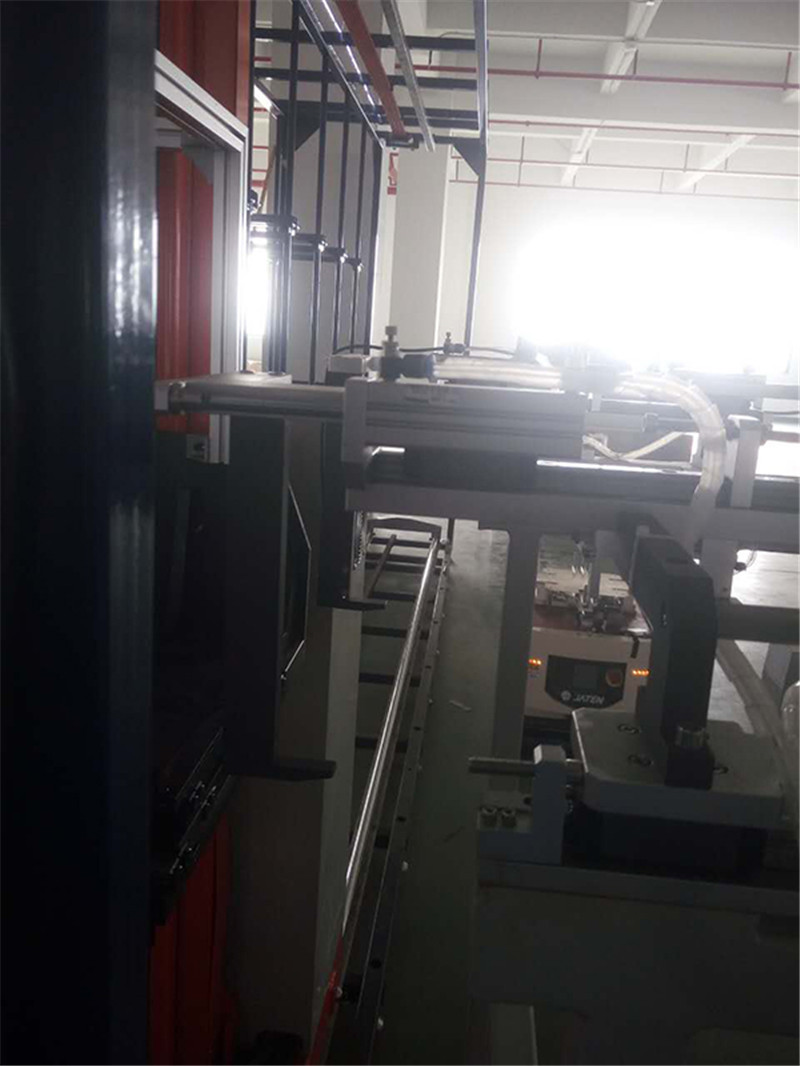 Smart warehouse for glass industry